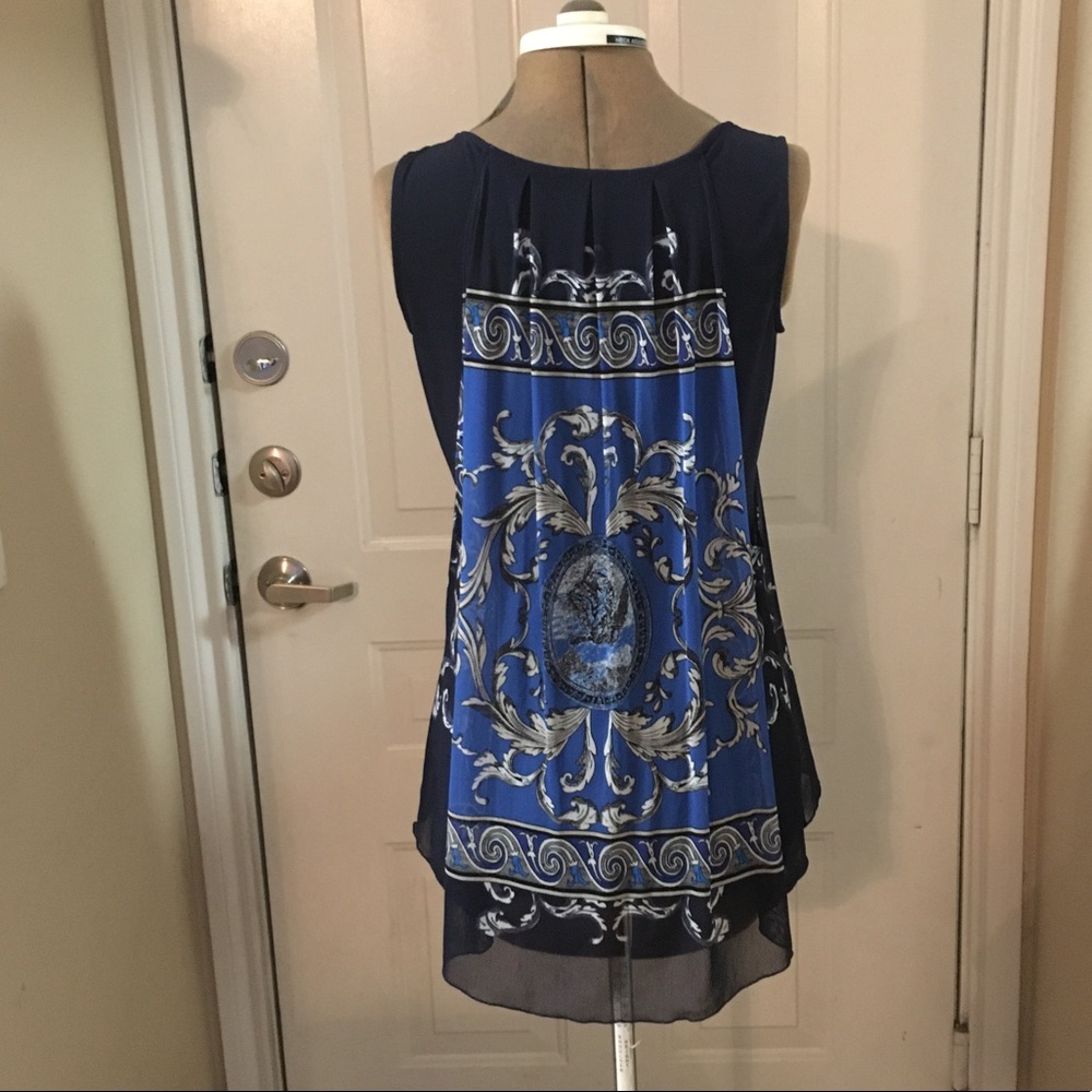 Hi-low Top W/Sheer Patterned Overlay